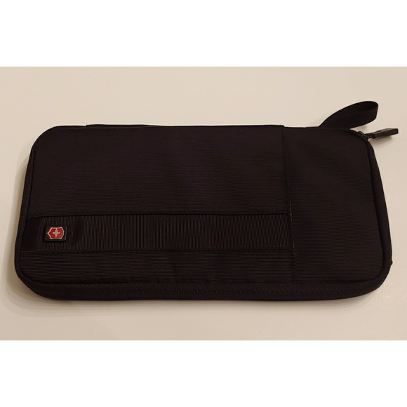 Victorinox Other - Victorinox Unisex Travel Wallet